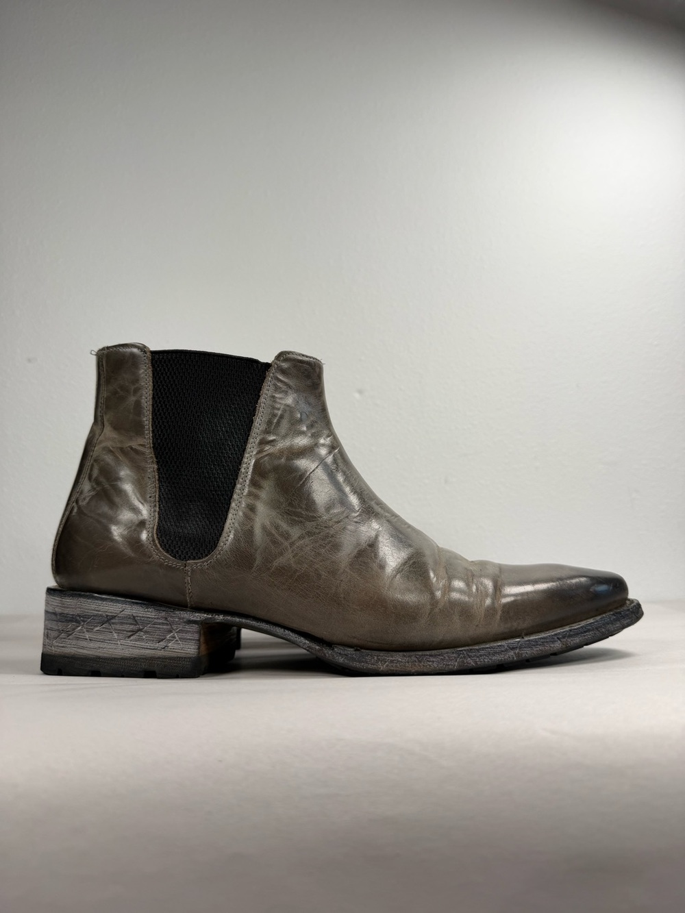 Freebird by Steven Men's Graham Chelsea Boots Size 13 Distressed Brown Gray